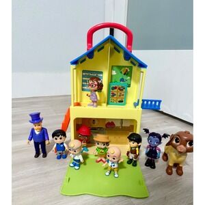 CoComelon Pop n Play House Kids OS Multicolor Excellent JJ Figures Playset